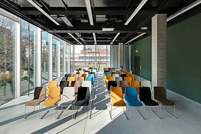 TRIO FRAME CHAIR CFS UPH, Heinrich Bll Stiftung, Berlin