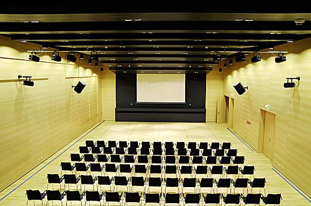 TRIO FRAME CHAIR 4LA UPH, Konzertsaal, Stadthaus Gieen