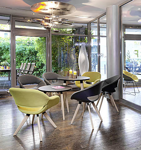 VOLPE ARMCHAIR LWM UPH, VOLPINO ARMCHAIR LWM P, SAN SIRO MEETING TABLE LWM RD, SAN SIRO TABLE LWM RD, Rotonda Restaurant, Cologne