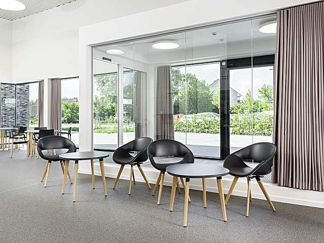 VOLPINO ARMCHAIR LWM P, Woonzorgcentrum De Vlinder, Harelbeke, Belgium