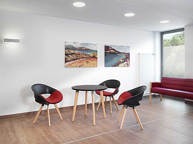 VOLPINO ARMCHAIR LWM P, SAN SIRO MEETING TABLE LWM RD, St. Antonius-Hospital Gronau GmbH, Gronau